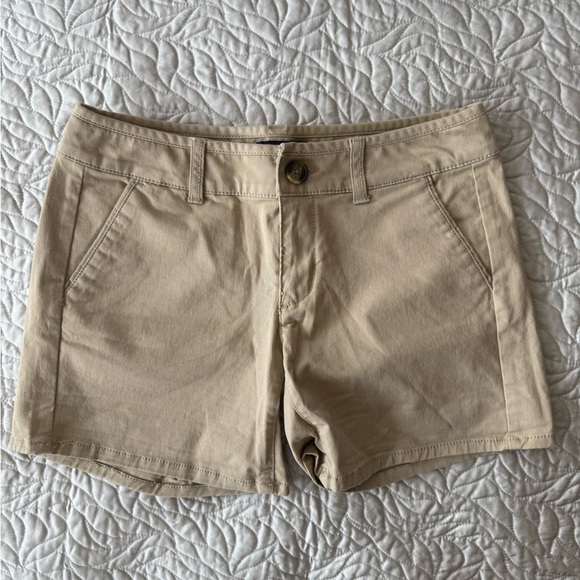 American Eagle Outfitters Pants - American Eagle Chino Khaki 5” shorts size 0 women excellent